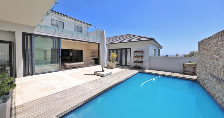 5 Bedroom Property for Sale in Baronetcy Estate Western Cape